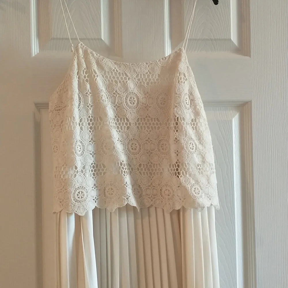 ***DRESS SALE*** - Picture 2 of 4